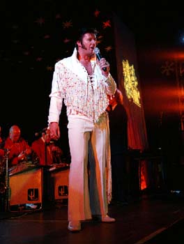 Elvis-Rivermead-030