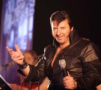 Elvis-Rivermead-089